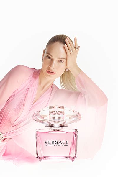 versace commercial 2018 bright crystal model|Versace Bright Crystal perfume model.